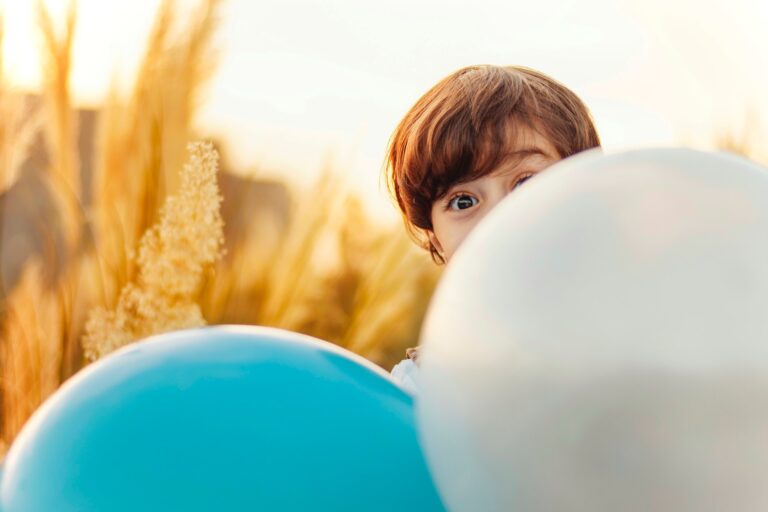 How Do You Make a Simple Kids Survival Kit?